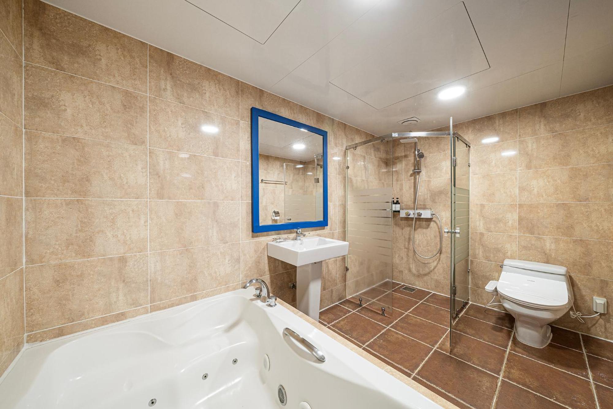 Noblesse Hotel Чечжу Екстер'єр фото