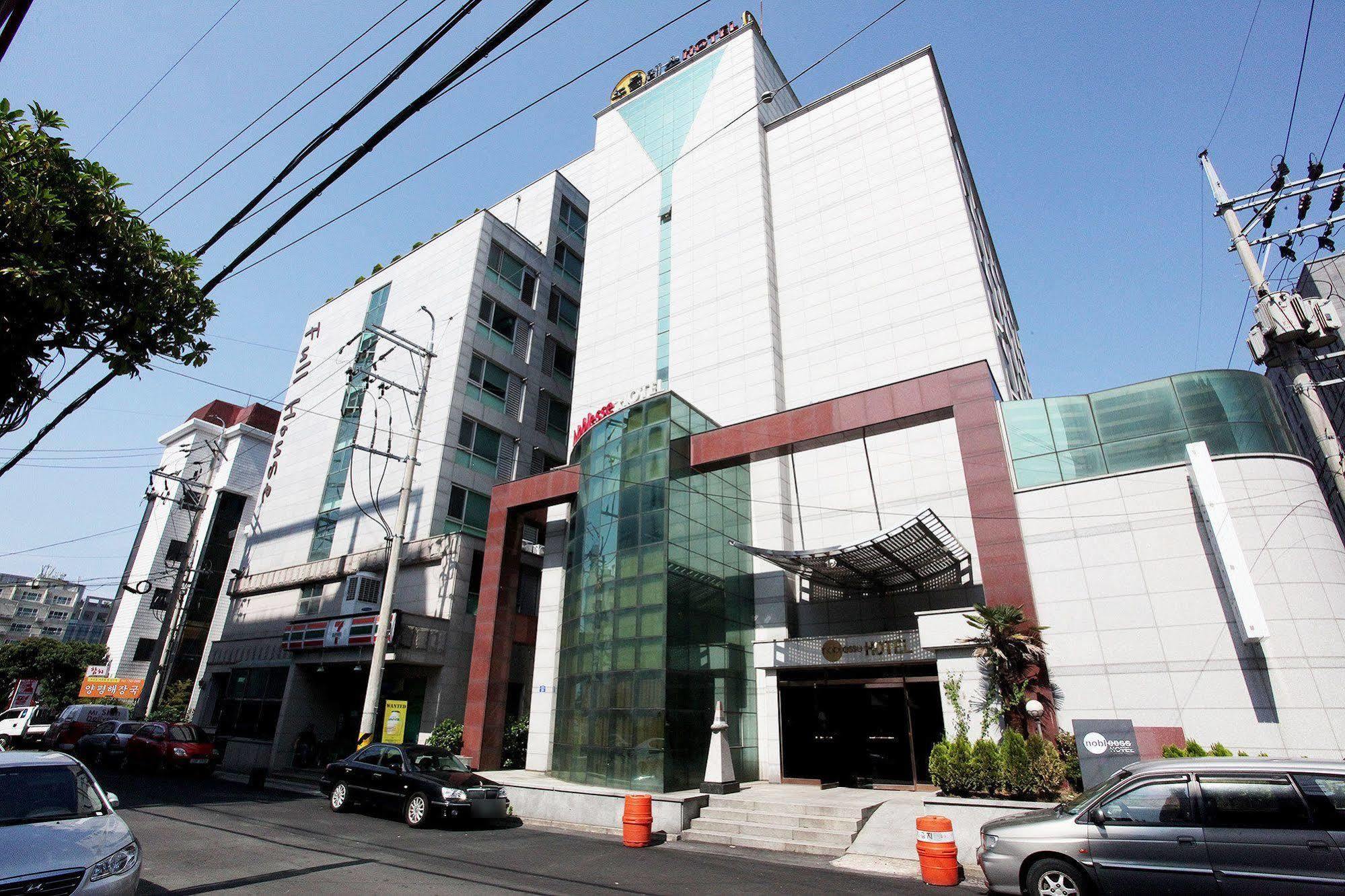 Noblesse Hotel Чечжу Екстер'єр фото