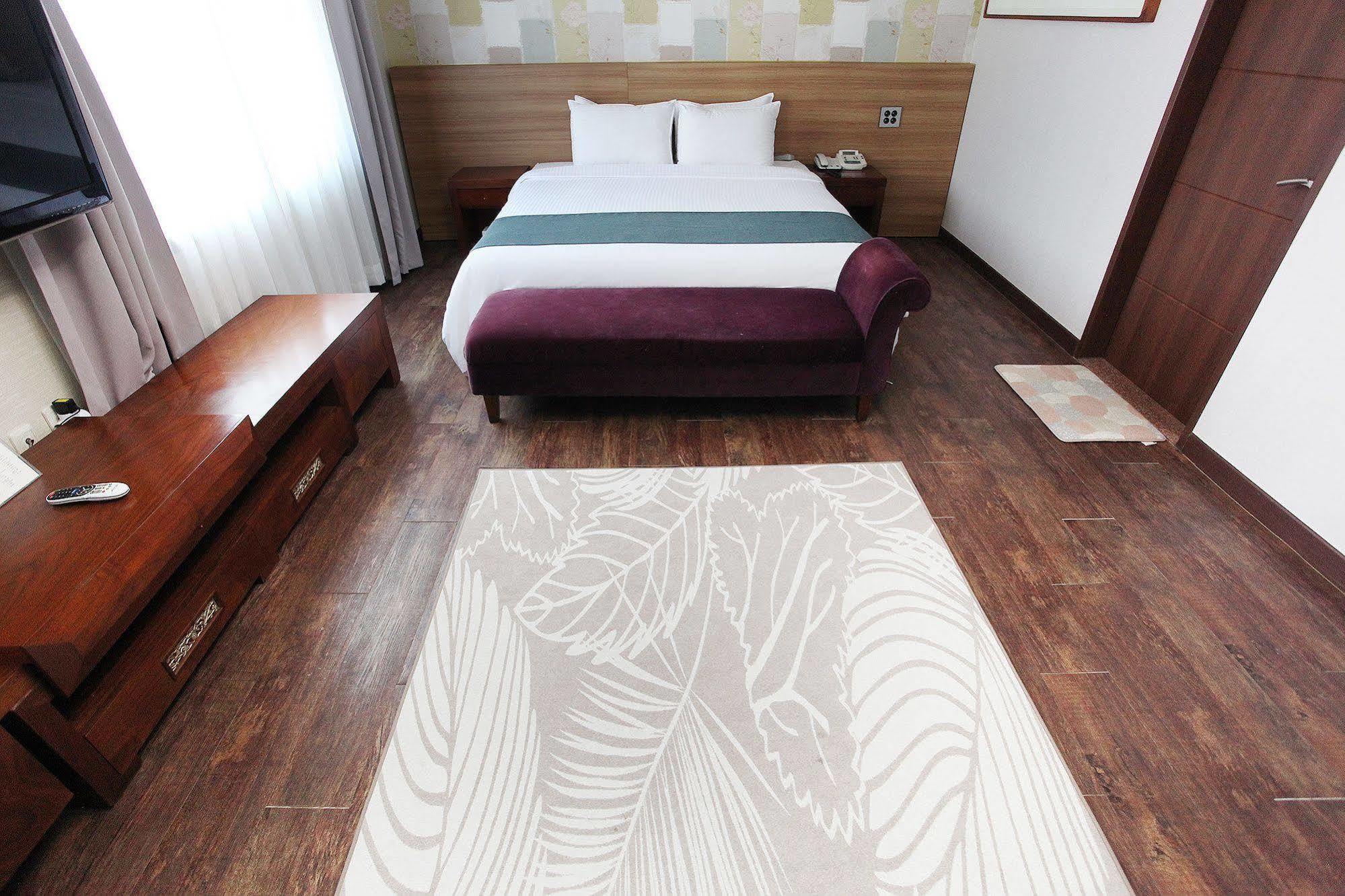 Noblesse Hotel Чечжу Екстер'єр фото