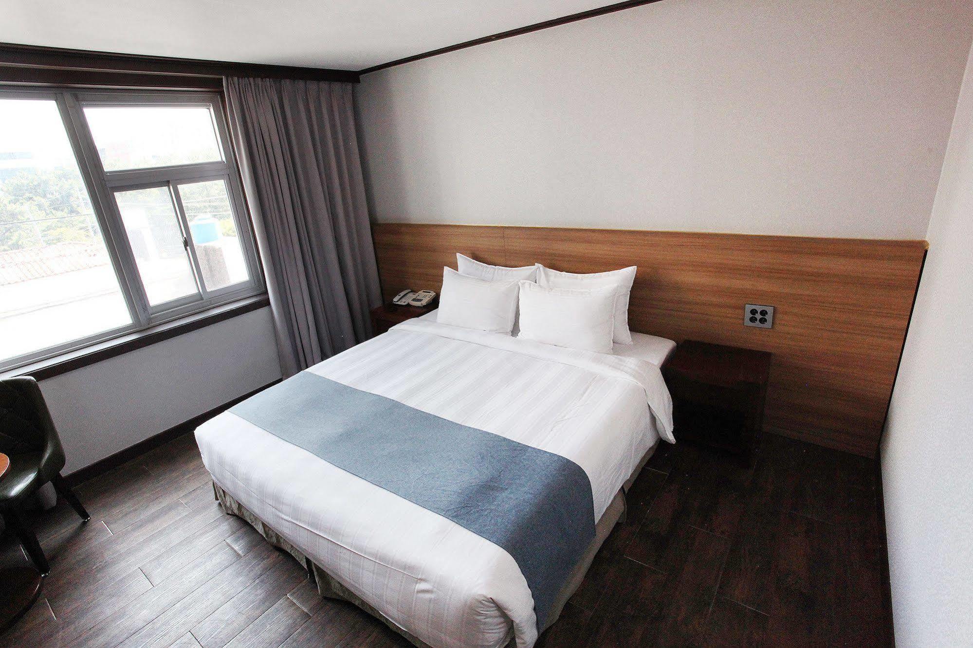 Noblesse Hotel Чечжу Екстер'єр фото